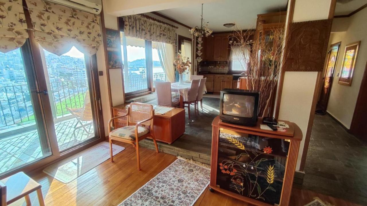 Poly'S House Apartment Кавала Екстериор снимка